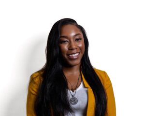 Headshot – Thee Poetic Creatress