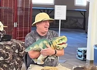 Jungle John and the small dino show - NAMI